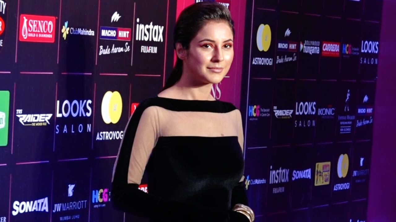 Shehnaaz Gill looks gorgeous in black dress at Style Icon Awards 2023 | Shudh Manoranjan