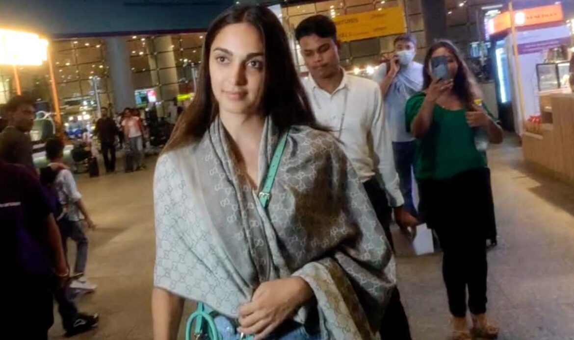 Kiara Advani अपनी फिल्म RC15 की Shoot Completing कर लौटीं Mumbai | Shudh Manoranjan