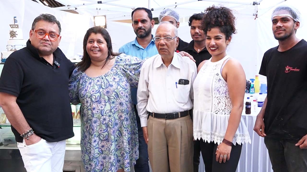 Kunal Vijaykar attends Mirchi Binge Fest – A Mumbai hosted street food festival | Shudh Manoranjan