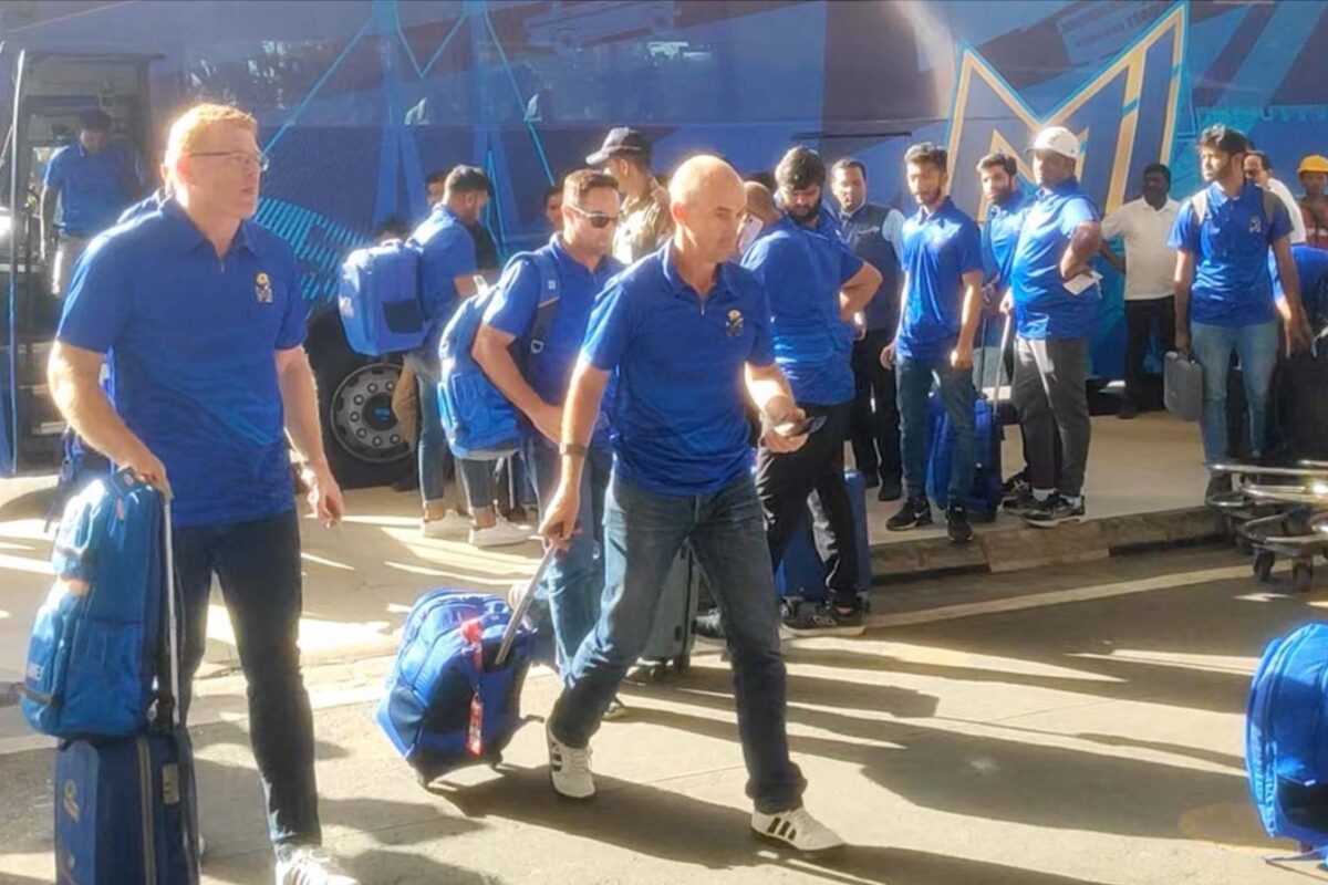 Mumbai Indians team spotted at Domestic Airport leaving for IPL | Shudh Manoranjan